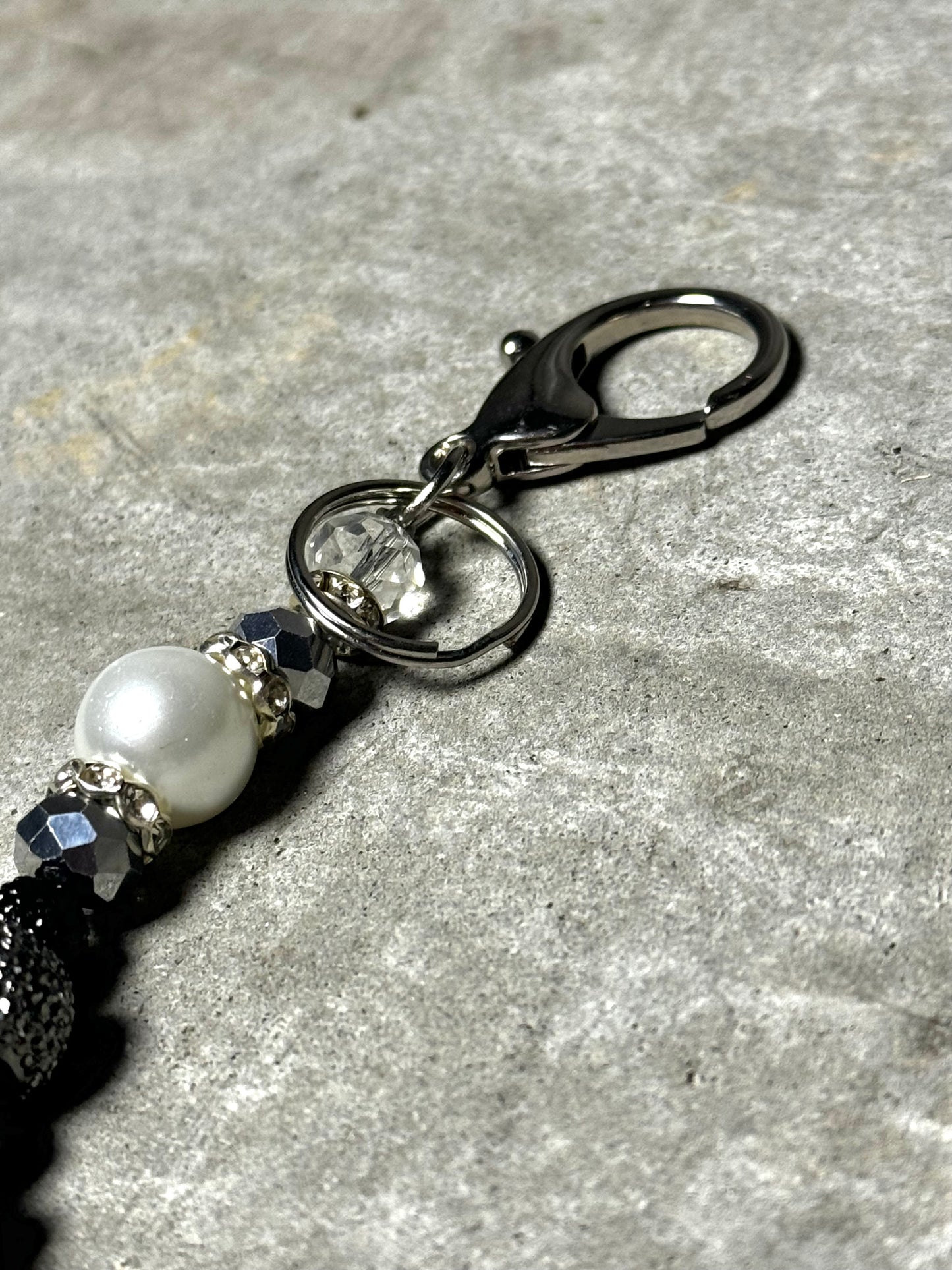 “ MS. PEARL ” Wallet Chain